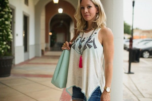 Summer Fashion - embroidered tank + reversible tote + jean shorts