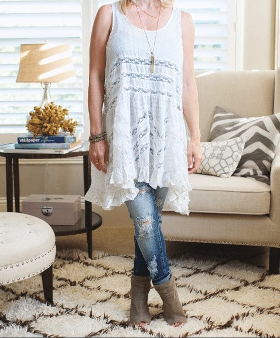 Fall fashion - perfect for transitioning from summer with a tunic top, distressed jeans and booties 