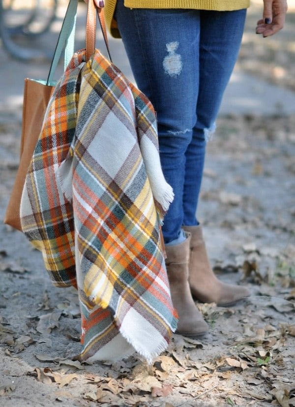 Fall Fashion - ModCloth blanket scarf with sweater, jeans and booties