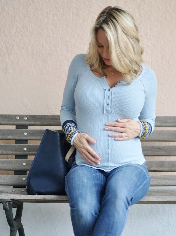 Pregnancy update 23 weeks.  Comfortable top with beautifully accented sleeves, reversible tote and necklace.