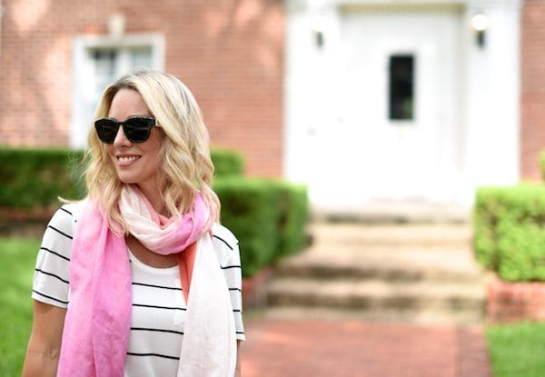 Outfit Inspiration | Striped top and white jeans with pink/coral scarf