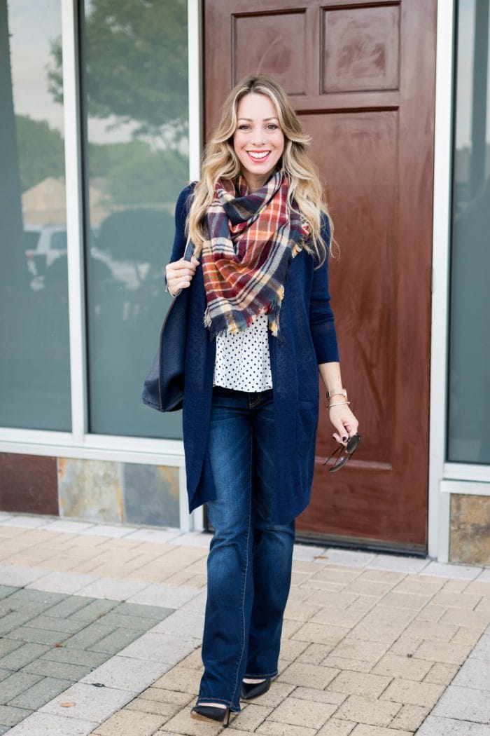How To Style Horseshoe Jeans For Fall 🍂👖[Outfit Idea From Jackson Hole]