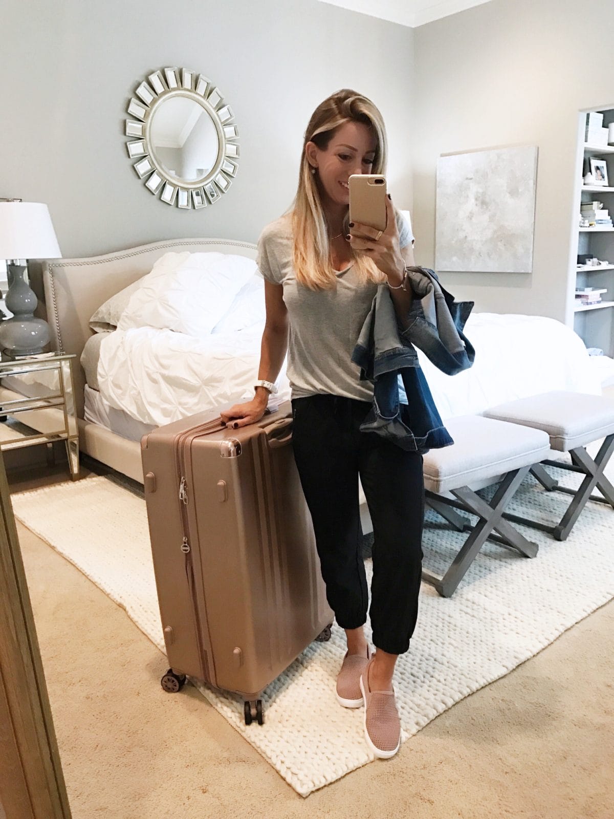 June monthly favorites Comfy travel outfit