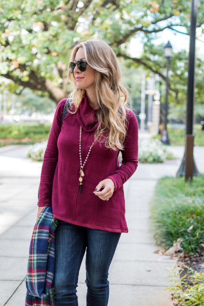 4Fall Outfit Inspiration - dark wash jeans with tunic #fallfashion #thanksgivingoutfit #tunic