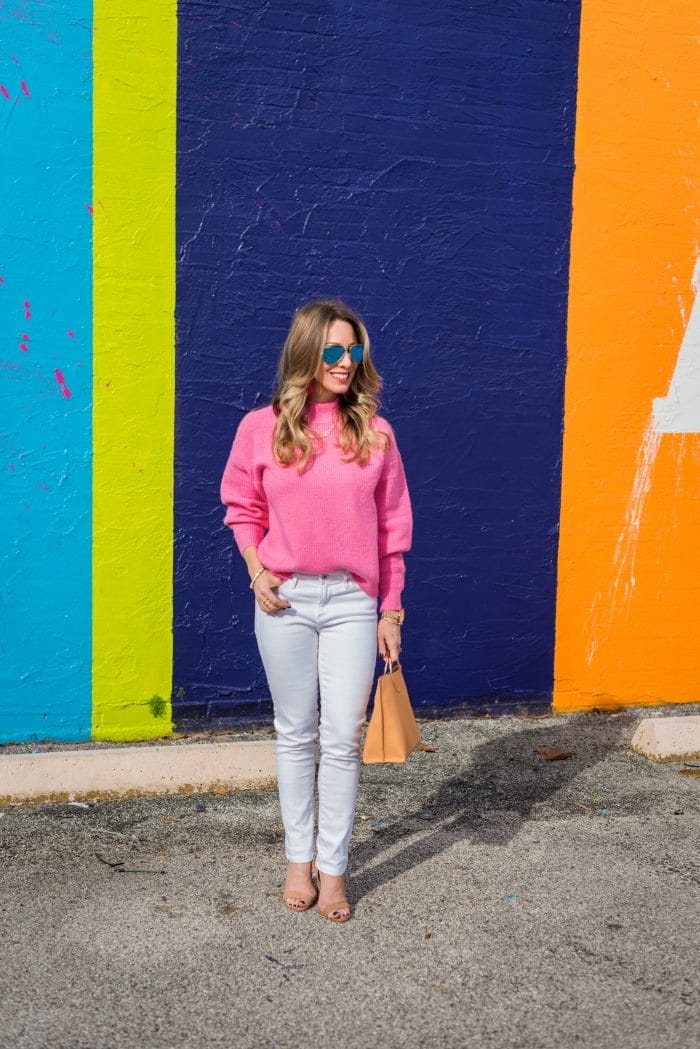 Daily Outfit Inspiration - pink sweater and white jeans
