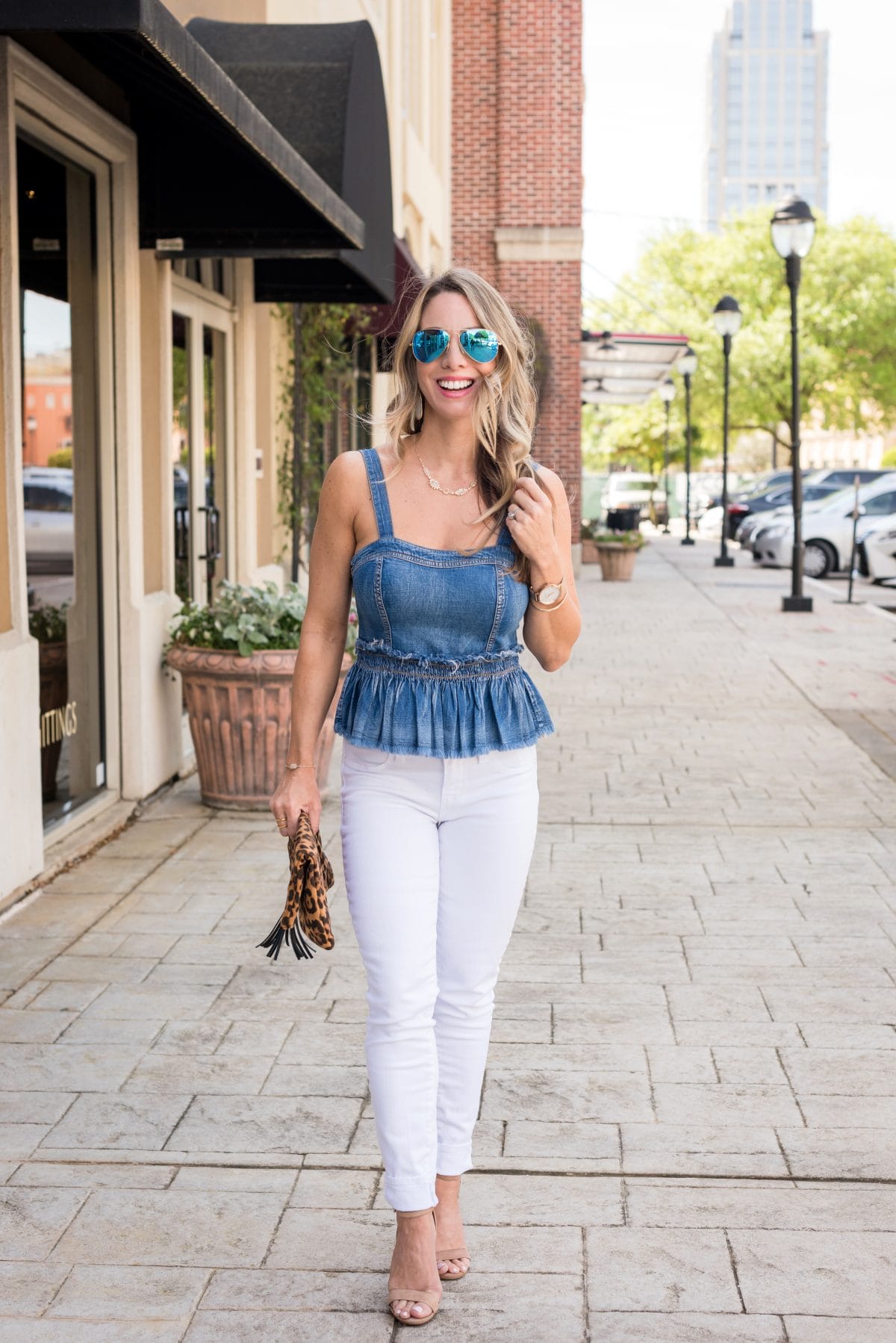 Weekend White Jeans Outfit 