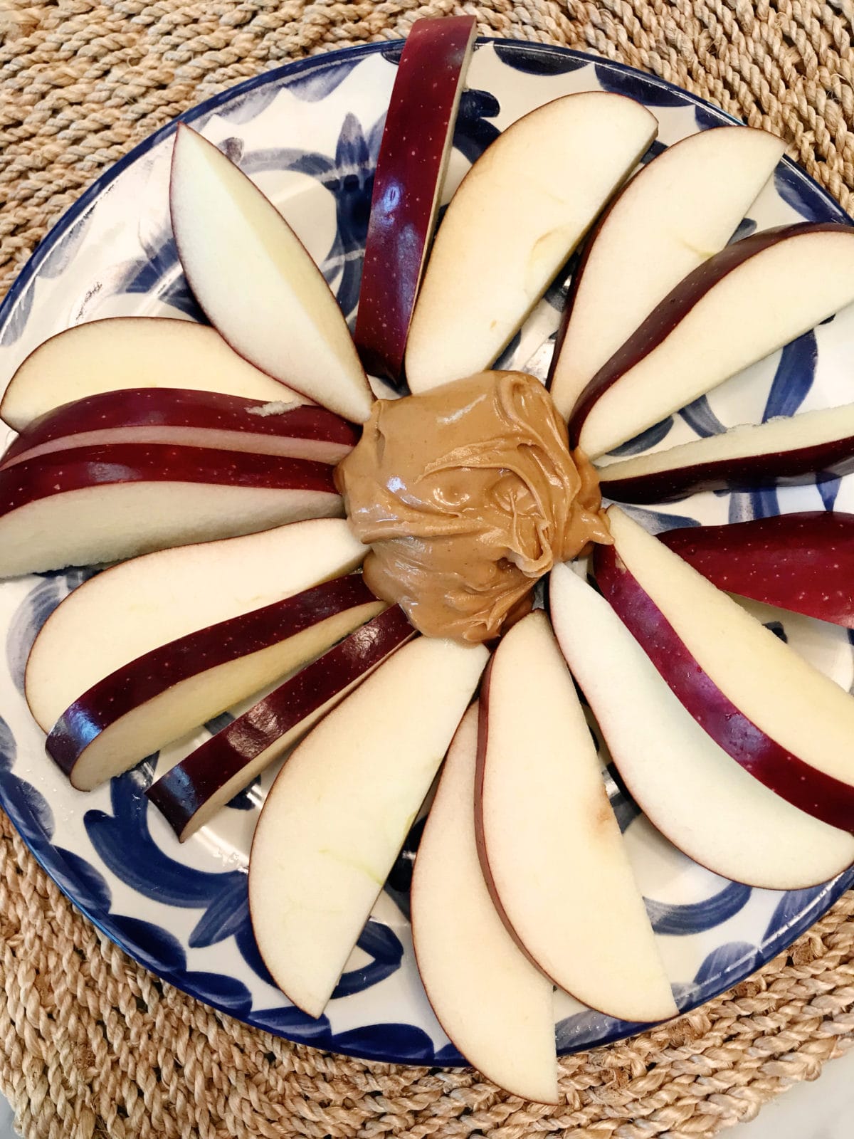 what i eat in a week Apples and peanut butter