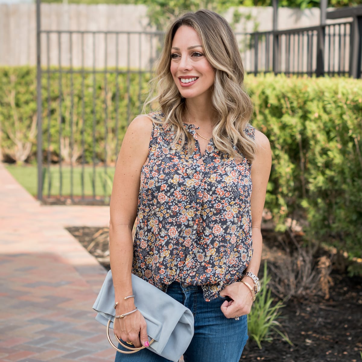 10 Key Pieces To Transition Summer Clothes to Fall • Honey We're Home