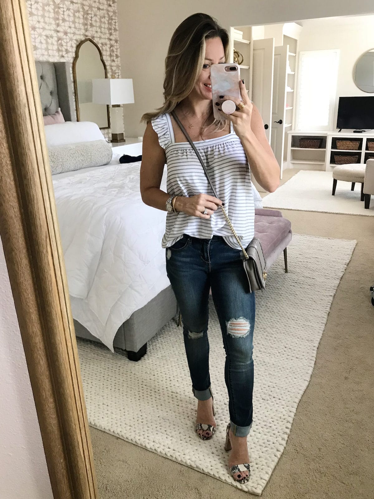 Jeans Outfit Ideas: 9 Super Cute Ways To Style Your Denim This Fall -   Fashion Blog