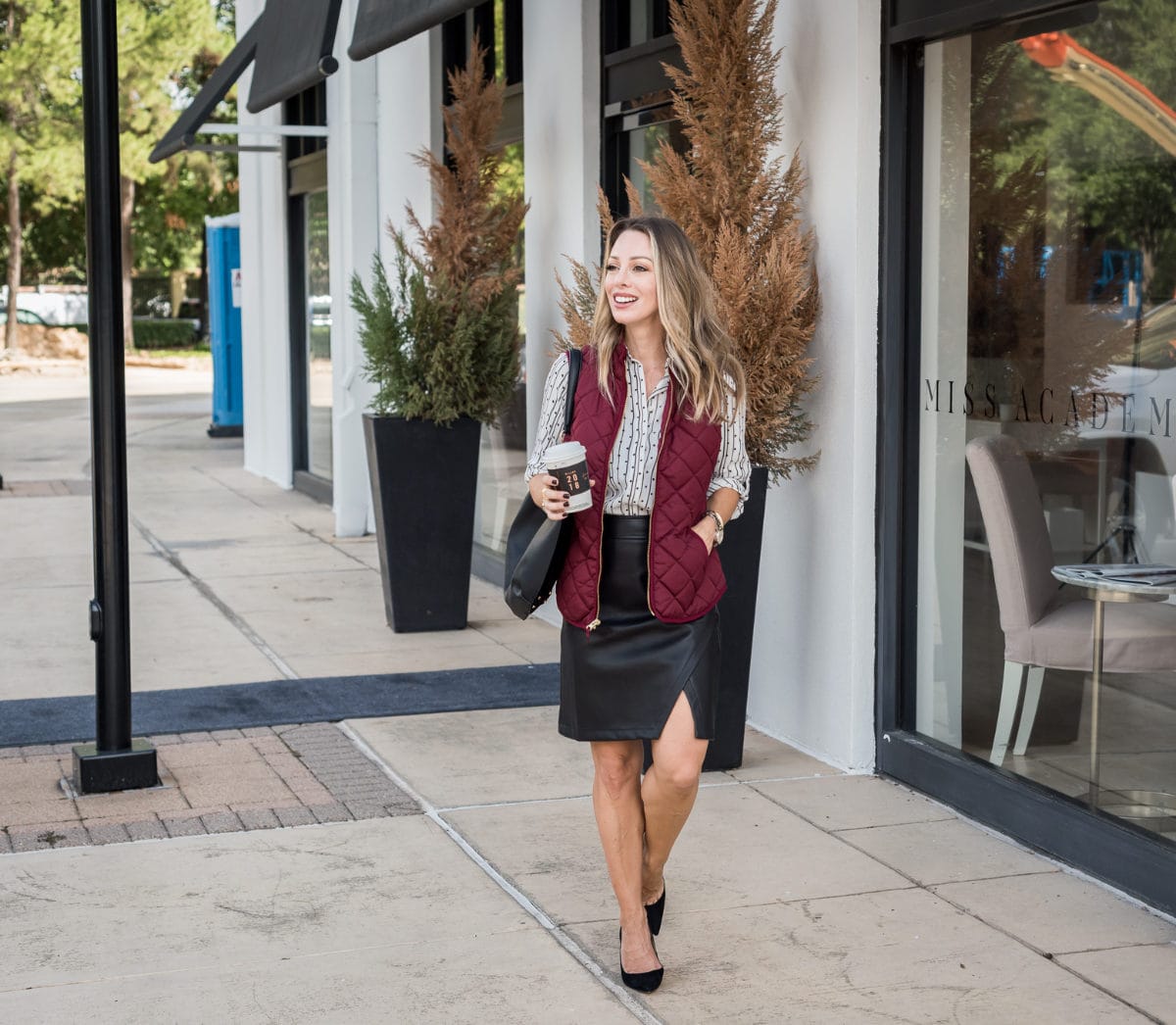 Gray leather outlet skirt outfit