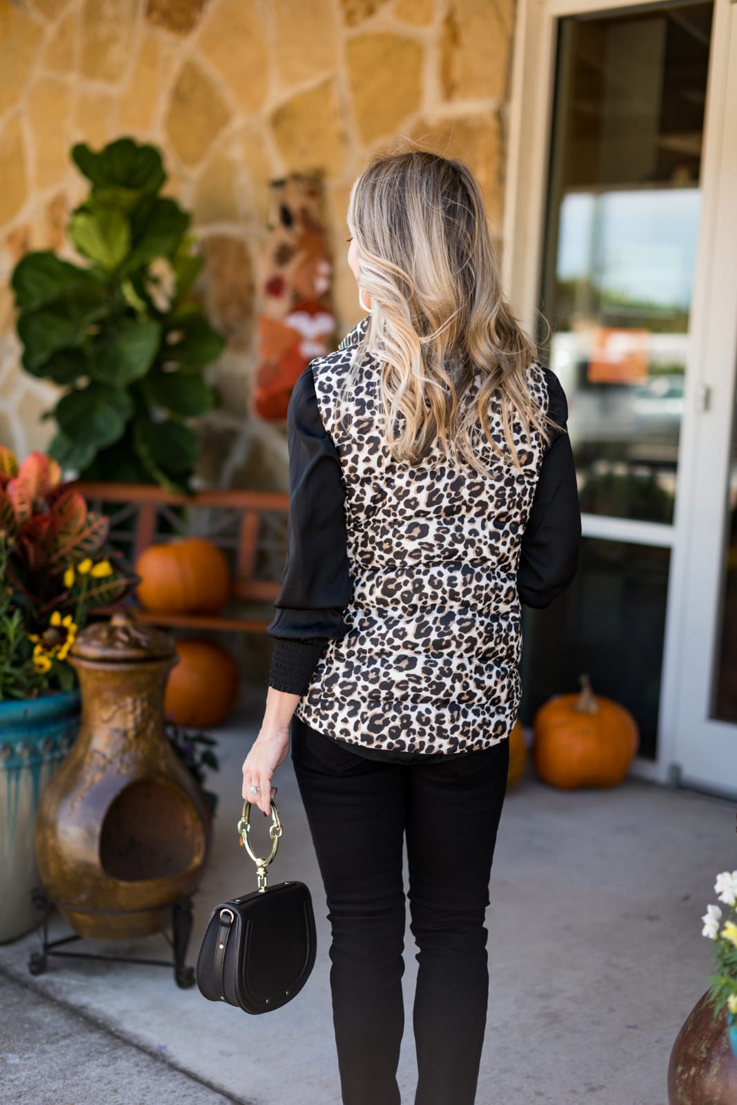 Cute Fall Outfit w Leopard Vest.4