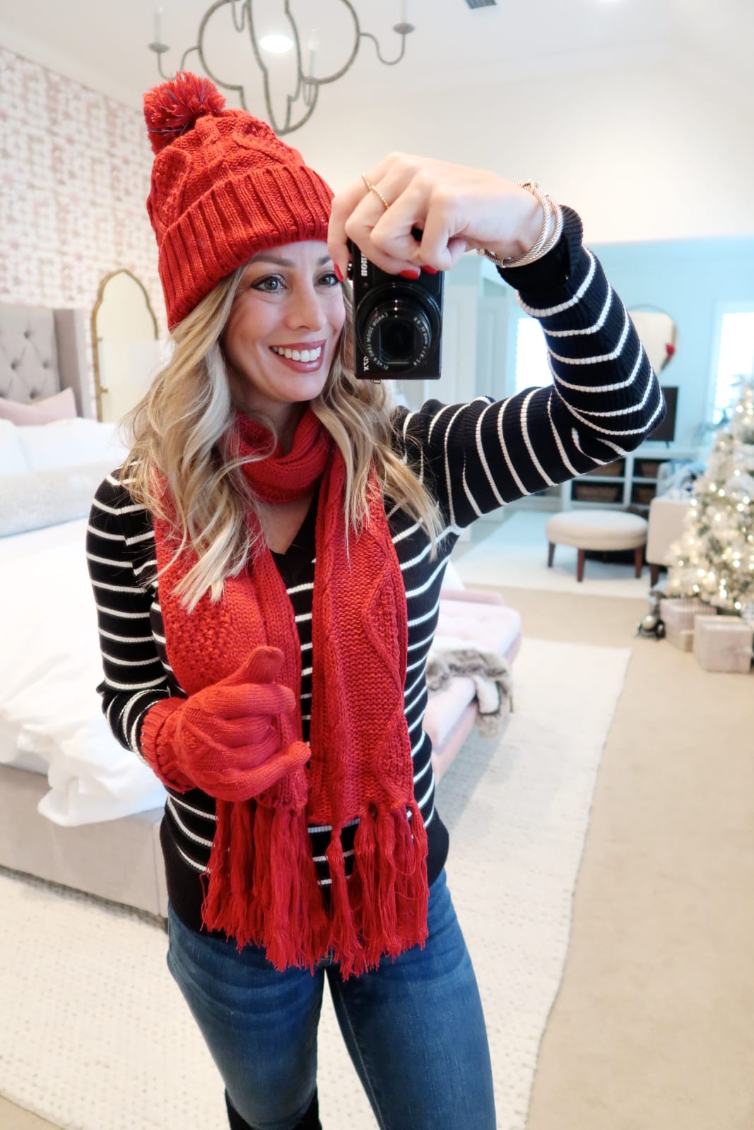 Cyber Monday Amazon hat gloves and scarf set