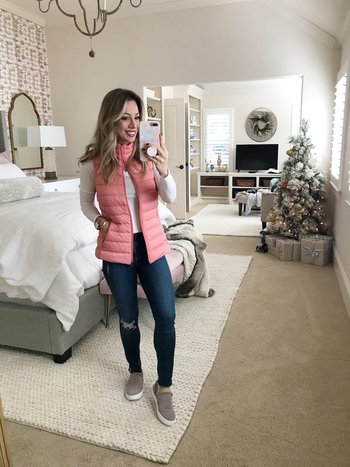 Amazon Fashion Haul - jeans and pink puffer vest