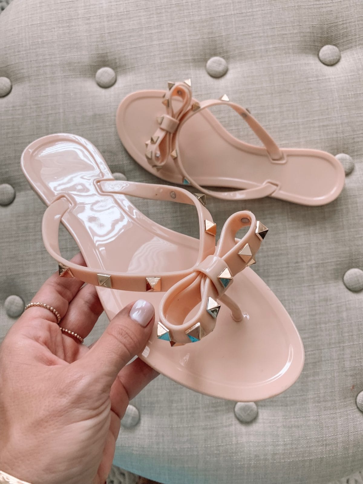 Amazon fashion haul -Bowtie Jelly Flip Flop Sandals