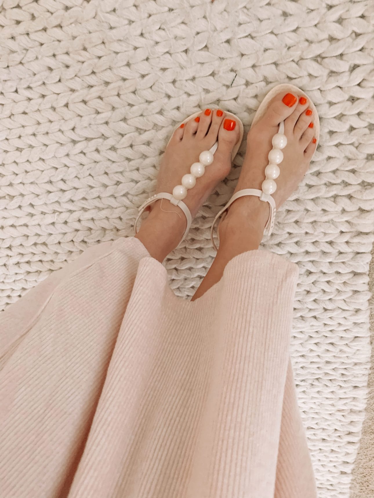 Amazon Fashion - White Sandals