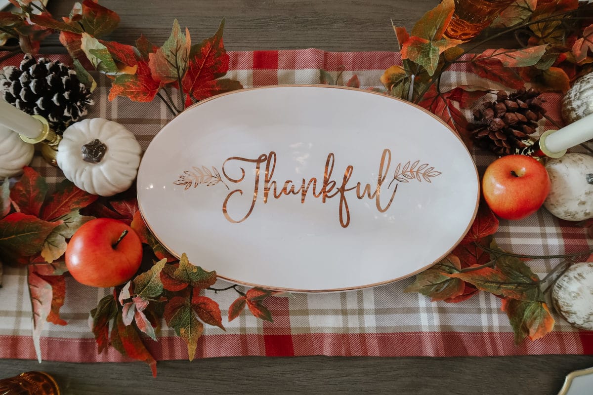 Thanksgiving Tablescapes, Fall Thankful Platter. 