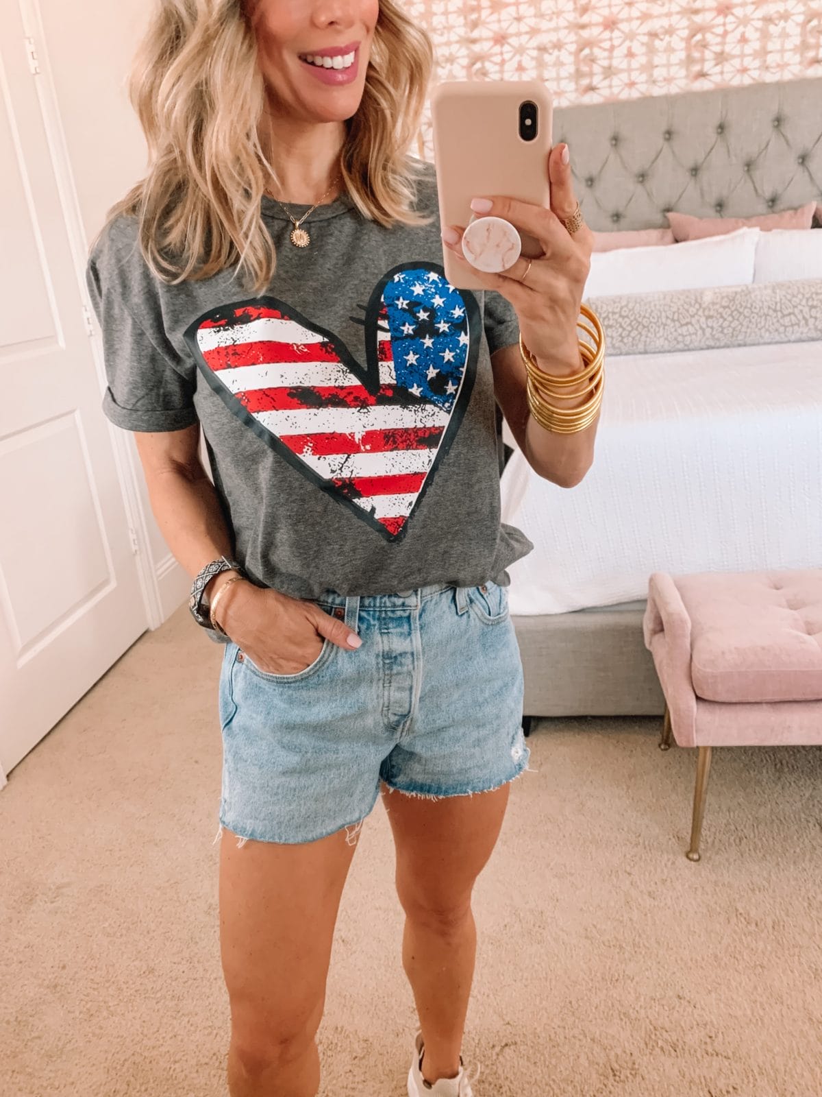 Amazon Fashion Faves, America Tee and Jean Shorts with Sneakers 