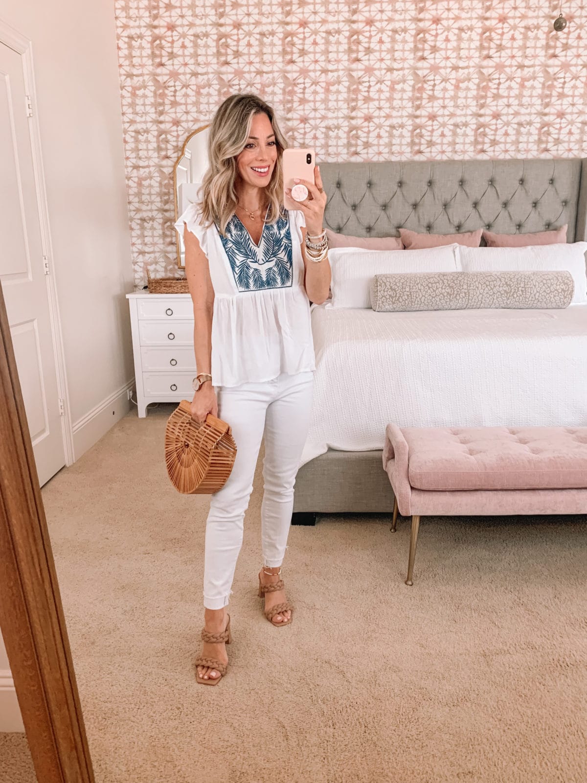 Dressing Room Finds, Gibson Top and white jeans with Sandals 