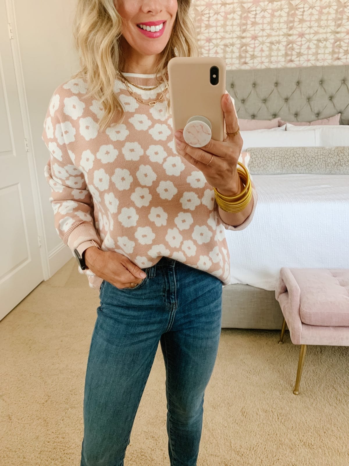 Amazon Fashion Finds, Flower Sweater, Jeans, Booties 