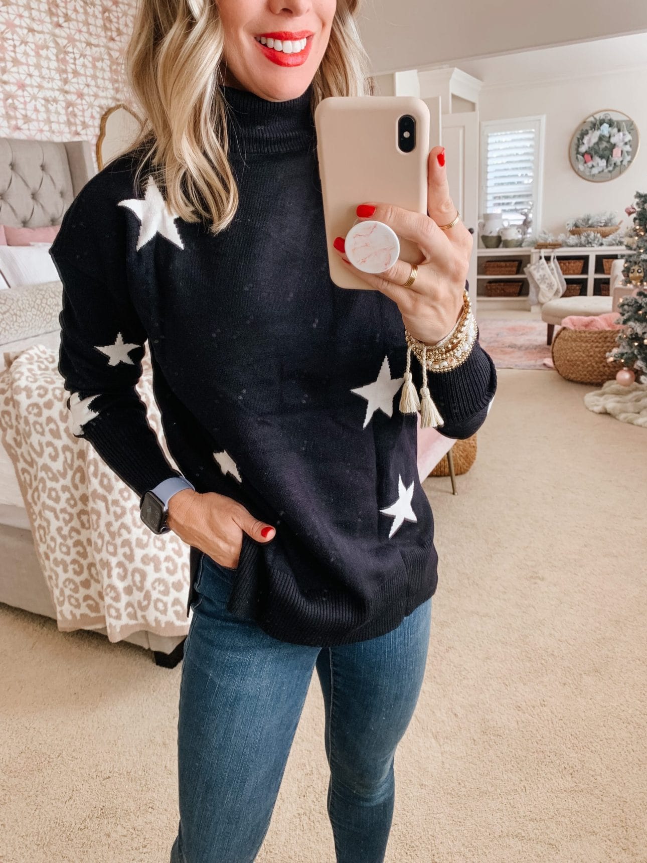 Amazon Fashion, Star Sweater, Jeans, Booties 