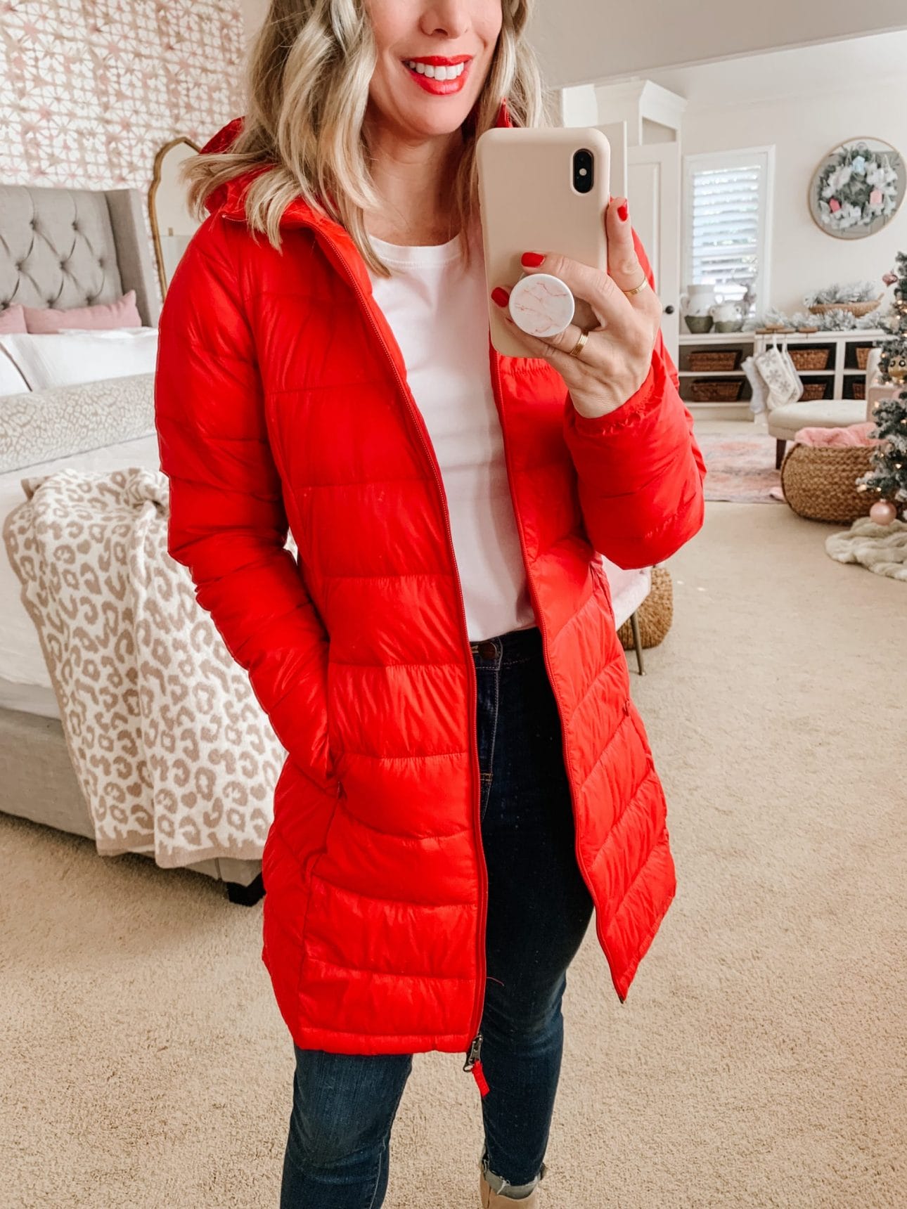 Amazon Fashion, Puffer Coat, Jeans, Booties 