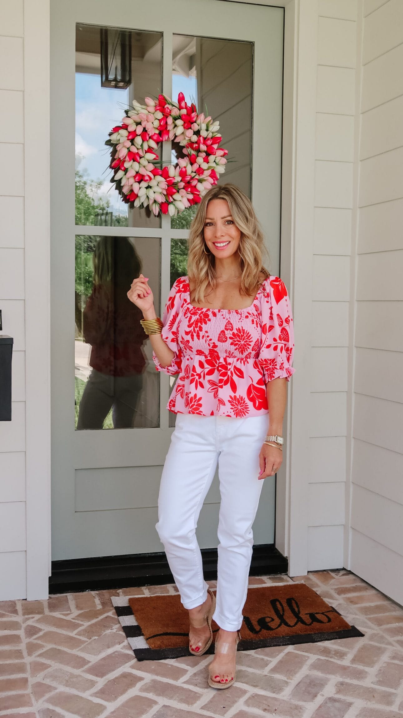 Gibson Floral Top, white jeans, Wedges 
