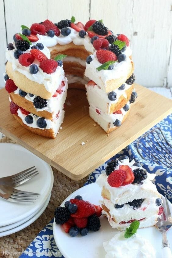 4TH OF JULY ANGEL FOOD CAKE WITH FRESH BERRIES